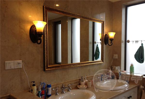 很多人都不知道，浴室镜子不能随便放，最好注意这四点